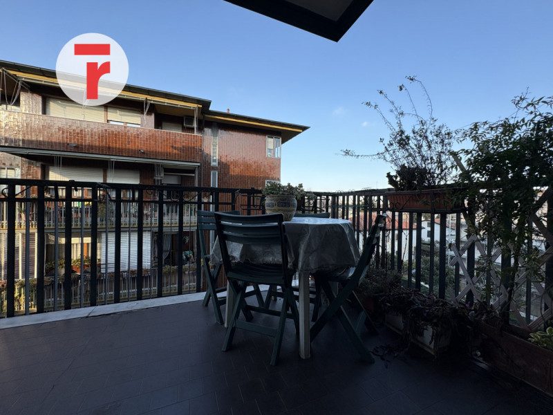 - IMMOBILE PER INVESTIMENTO - 

Quartiere San Lorenzo, appartamento inserito in una palazzina sig...