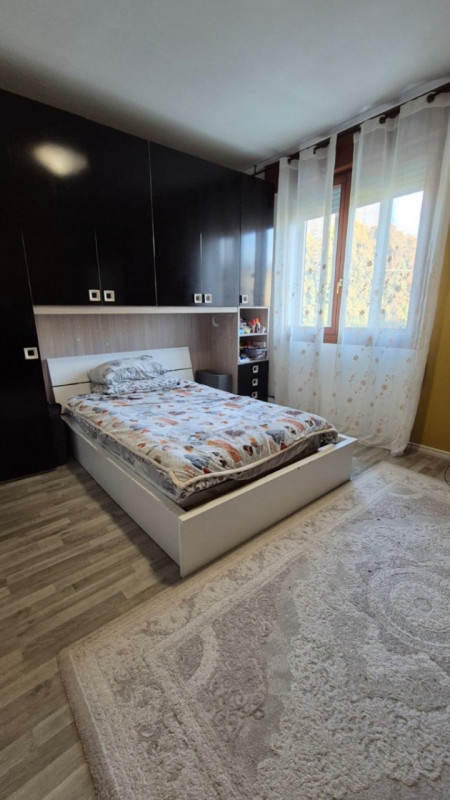 CENTRALISSIMA, COMODISSIMA AI SERVIZI A PIEDI, 1/2 BIFAMILIARE IN ORIZZONTALE AL 1° PIANO DI MQ 1...