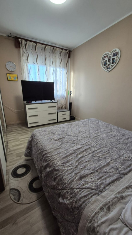 CENTRALISSIMA, COMODISSIMA AI SERVIZI A PIEDI, 1/2 BIFAMILIARE IN ORIZZONTALE AL 1° PIANO DI MQ 1...