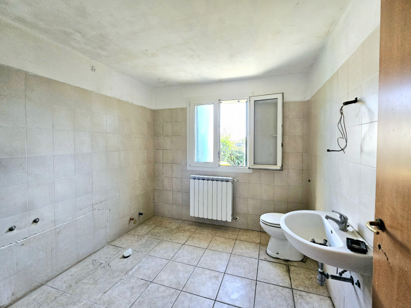 A Borgo Veneto, località Megliadino San Fidenzio, proponiamo in vendita villetta a schiera centra...