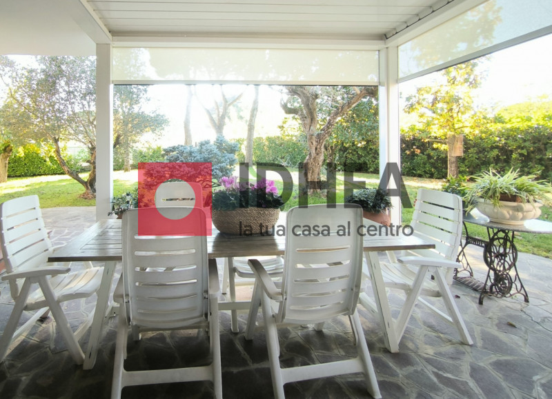 CAORLE CENTRO RIF "FRC2"

In uno dei quartieri più esclusivi di Caorle, a soli 300 metri dal mare...