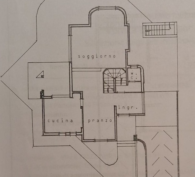 CAORLE CENTRO RIF "FRC2"

In uno dei quartieri più esclusivi di Caorle, a soli 300 metri dal mare...