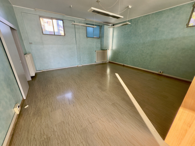 NEGOZIO IN VENDITA – SARMEOLA CENTRO

In centro a Sarmeola,vicino  su strada di forte passaggio, ...