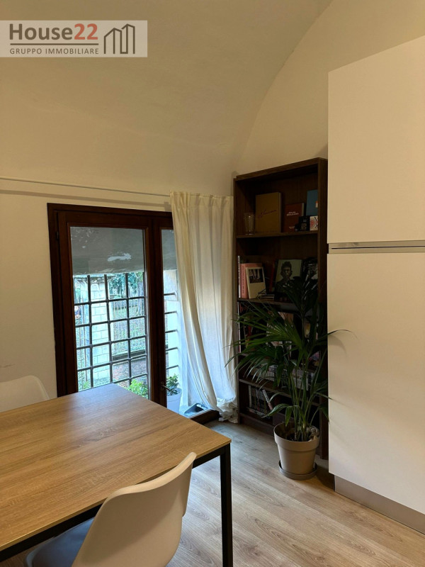 Scopri un'opportunità unica nel cuore del centro storico di Vicenza! Proponiamo IN AFFITTO un amp...