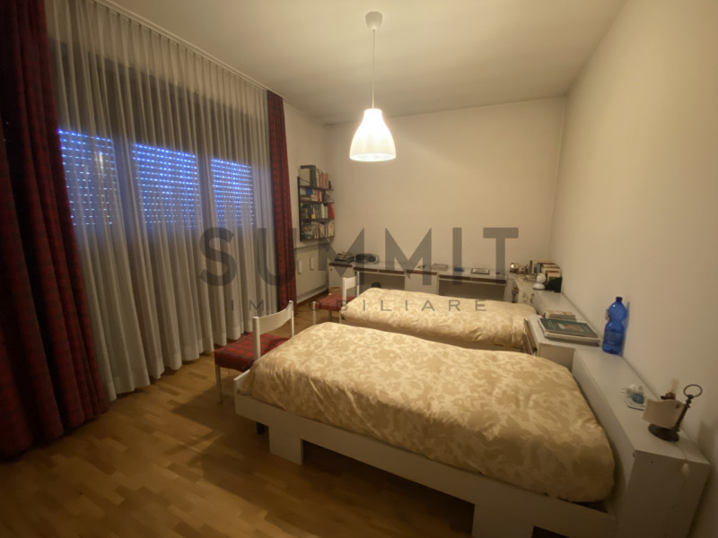 SCHIO - CENTRO:  in splendida zona residenziale, VILLA INDIPENDENTE con piscina costruita ex novo...