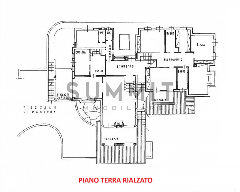 SCHIO - CENTRO:  in splendida zona residenziale, VILLA INDIPENDENTE con piscina costruita ex novo...