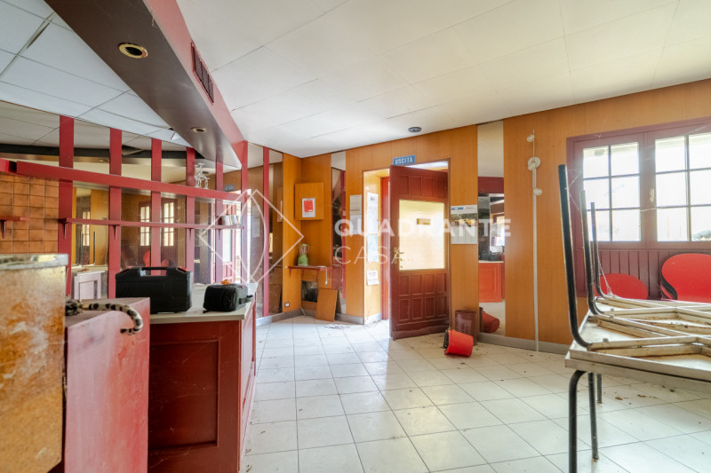 Nel cuore di Teolo, proponiamo in vendita IN BLOCCO una rara opportunità immobiliare composta da ...