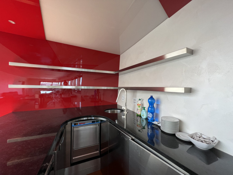 Nel cuore della zona industriale di Mestrino, a pochi passi dal centro e dai principali servizi, ...