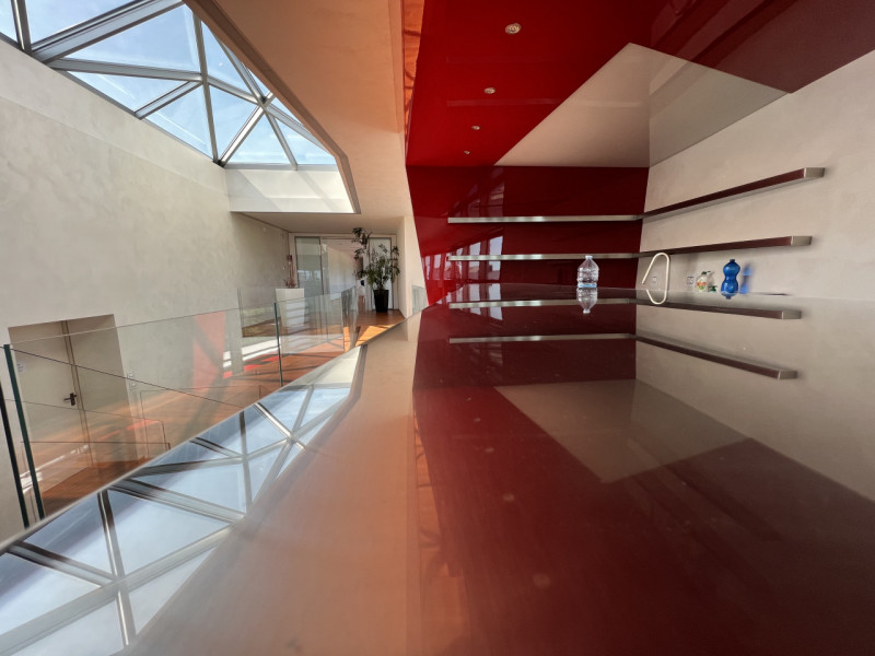 Nel cuore della zona industriale di Mestrino, a pochi passi dal centro e dai principali servizi, ...