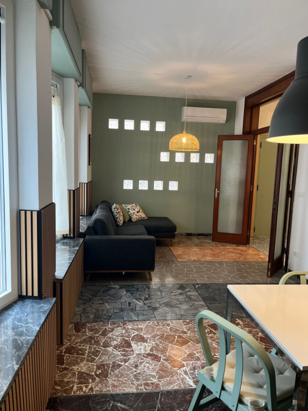 SAN BORTOLO

Inserito in una via interna tranquilla e in un contesto residenziale ben abitato. L’...