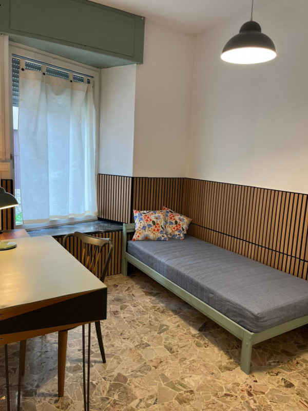 SAN BORTOLO

Inserito in una via interna tranquilla e in un contesto residenziale ben abitato. L’...