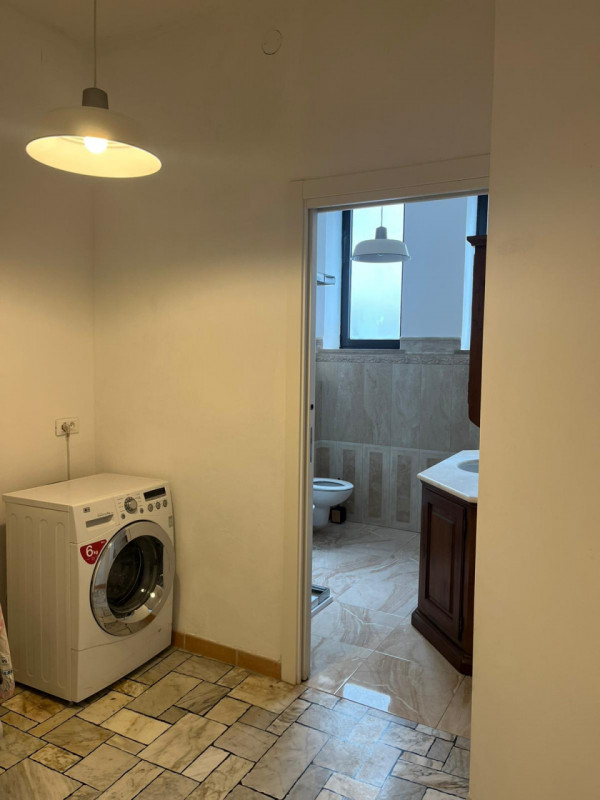 SAN BORTOLO

Inserito in una via interna tranquilla e in un contesto residenziale ben abitato. L’...