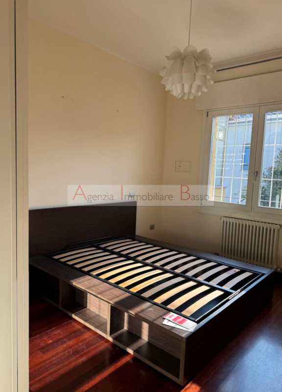 ZONA SACRA FAMIGLIA/CASTELFIDARDO – CASA INDIPENDENTE RISTRUTTURATA

Proponiamo in vendita una sp...