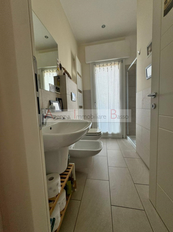 ZONA SACRA FAMIGLIA/CASTELFIDARDO – CASA INDIPENDENTE RISTRUTTURATA

Proponiamo in vendita una sp...