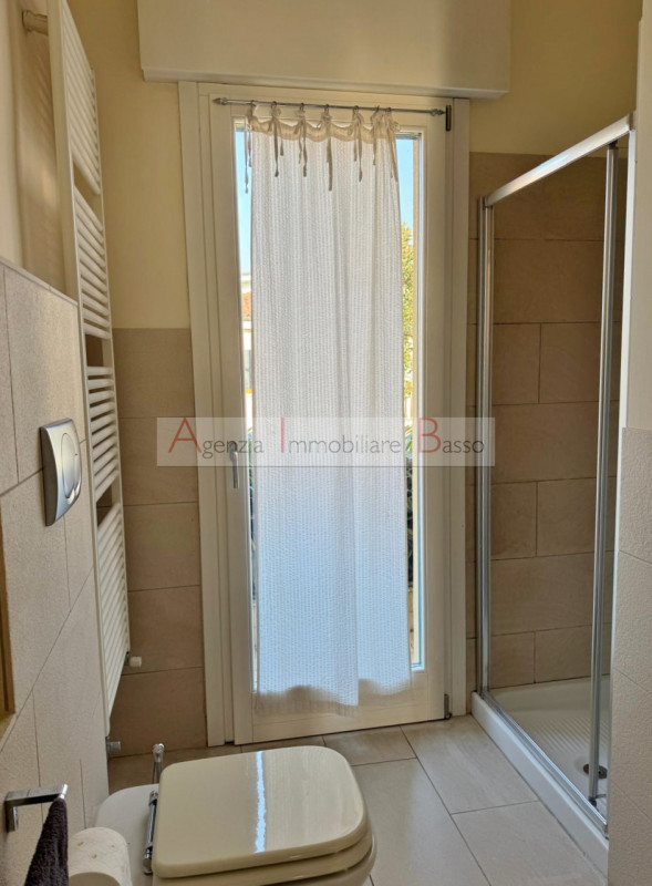 ZONA SACRA FAMIGLIA/CASTELFIDARDO – CASA INDIPENDENTE RISTRUTTURATA

Proponiamo in vendita una sp...