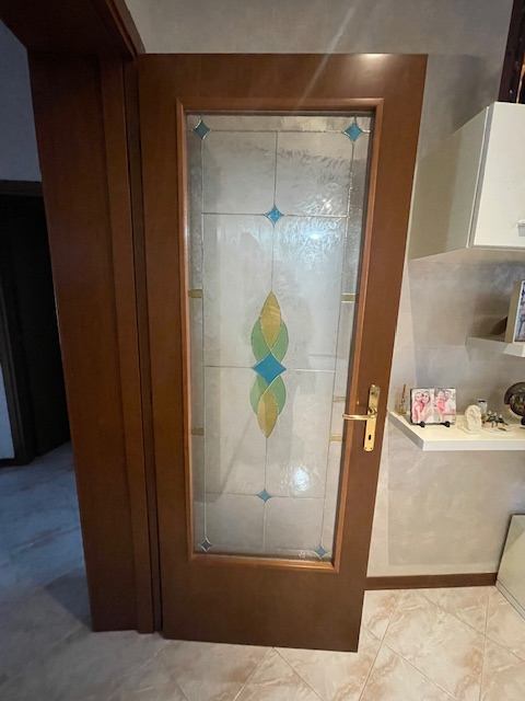 CADONEGHE Mejaniga vendesi appartamento dalle generose metrature al secondo ed ultimo piano.
L'ap...