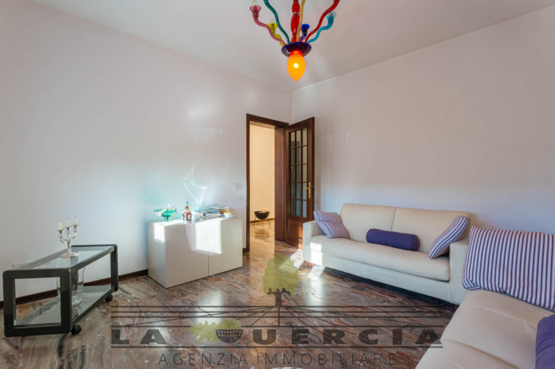 Immobile sito in Comune di Tribano, sviluppato su due livelli fuori terra e con
scoperto esclusiv...