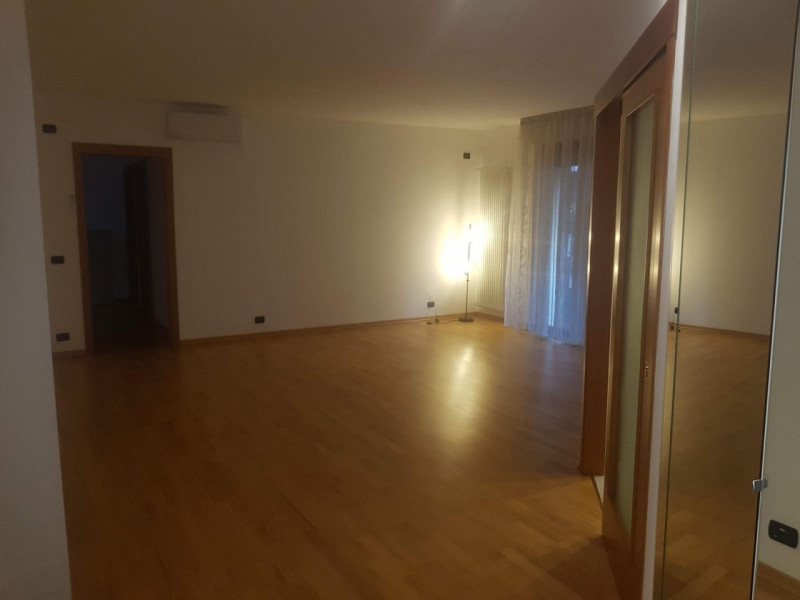 Hai mai pensato all'opportunità di acquistare un immobile che inizialmente ti possa fruttare un' ...