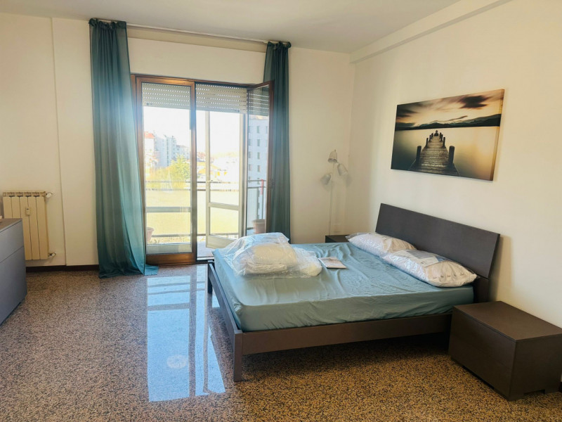 MESTRE- CORSO DEL POPOLO - propiniamo in vendita appartamento di ampia metratura all'ottavo piano...