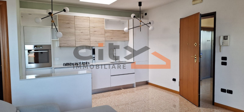 Bassano del Grappa - Quartier San Vito proponiamo APPARTAMENTO ARREDATO all'ultimo piano di uno s...