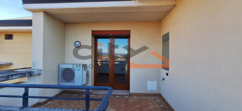 Bassano del Grappa - Quartier San Vito proponiamo APPARTAMENTO ARREDATO all'ultimo piano di uno s...