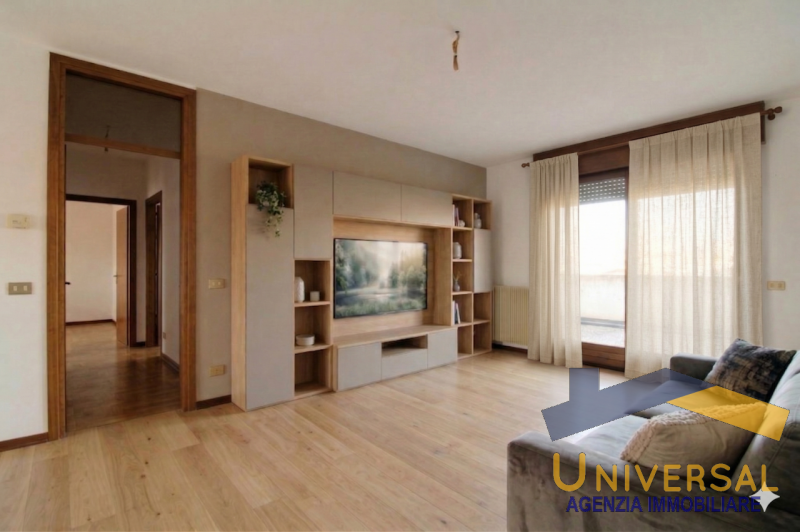 SAN GIORGIO DELLE PERTICHE – In zona centralissima, comodo a tutti i servizi quali: supermercato,...