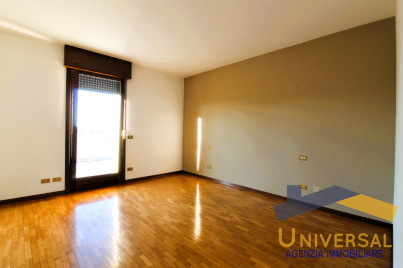 SAN GIORGIO DELLE PERTICHE – In zona centralissima, comodo a tutti i servizi quali: supermercato,...