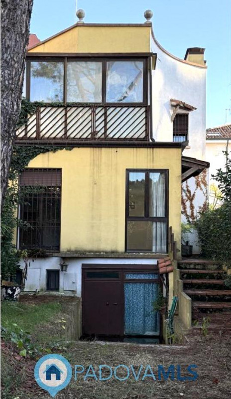 Immobile in esclusiva al Gruppo Padova MLS

OSPEDALI - NAZARETH
Nella immediata vicinanza agli os...