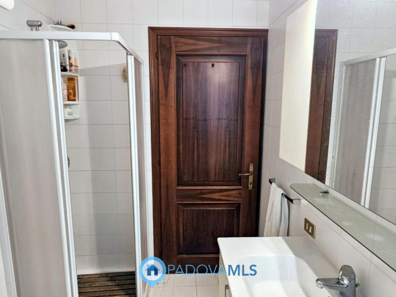 Immobile in esclusiva al Gruppo Padova MLS

VIGONZA CENTRO In posizione centrale e tranquilla, su...