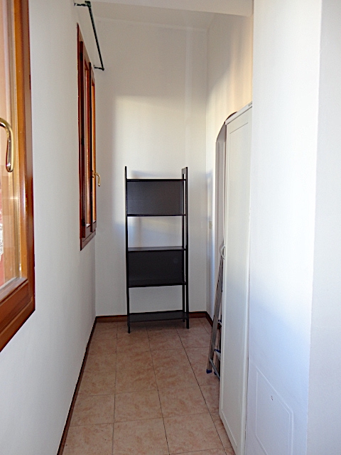 In una palazzina di 4 unità a pochi passi da Ponte Molino è disponibile un grazioso appartamento ...