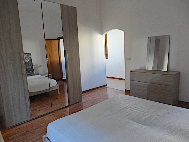 In una palazzina di 4 unità a pochi passi da Ponte Molino è disponibile un grazioso appartamento ...