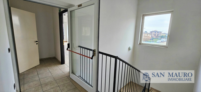 MONTICELLO CONTE OTTO: Nella zona industriale di Monticello Conte Otto area dedicata alle attivit...