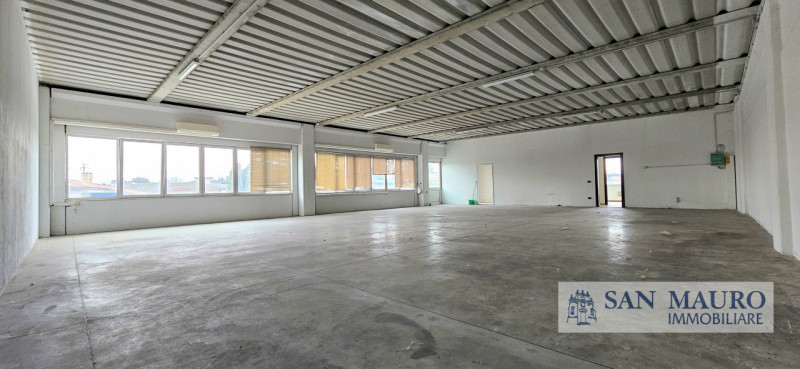 MONTICELLO CONTE OTTO: Nella zona industriale di Monticello Conte Otto area dedicata alle attivit...