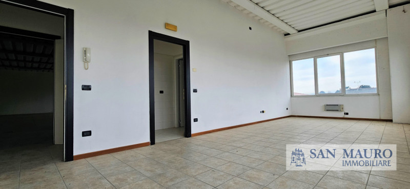 MONTICELLO CONTE OTTO: Nella zona industriale di Monticello Conte Otto area dedicata alle attivit...