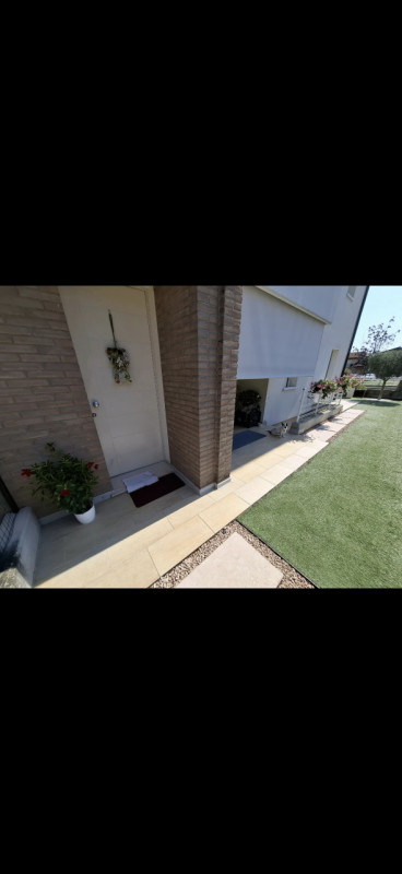 Frazione Trevignano comodo a tanti servizi di utilizzo quotidiano quali fermata stazione treni, f...