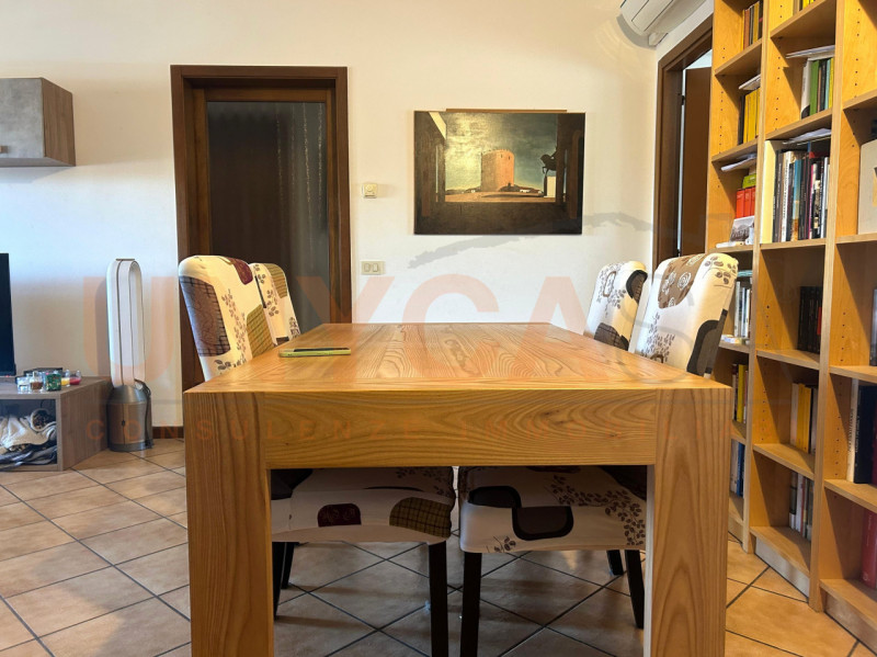 MANDRIA - Se sei alla ricerca di un appartamento in un contesto tranquillo e riservato, ma al tem...