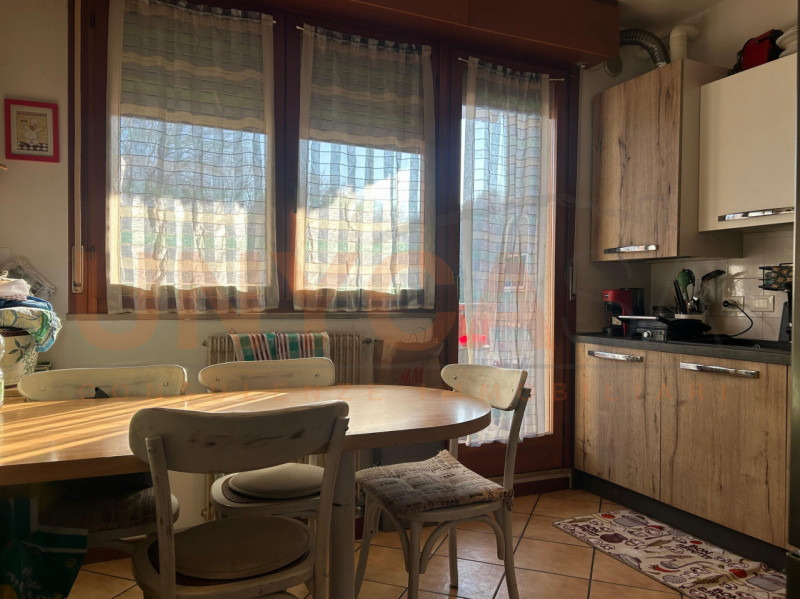 MANDRIA - Se sei alla ricerca di un appartamento in un contesto tranquillo e riservato, ma al tem...