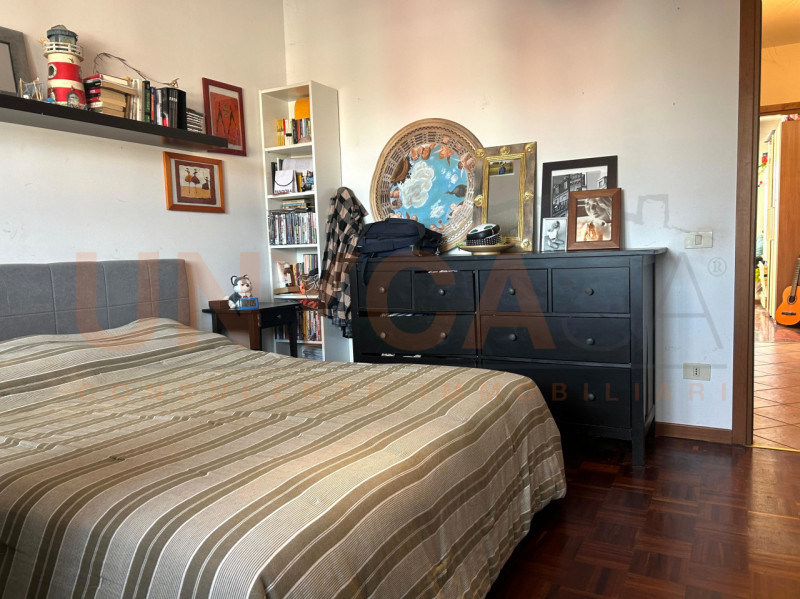 MANDRIA - Se sei alla ricerca di un appartamento in un contesto tranquillo e riservato, ma al tem...