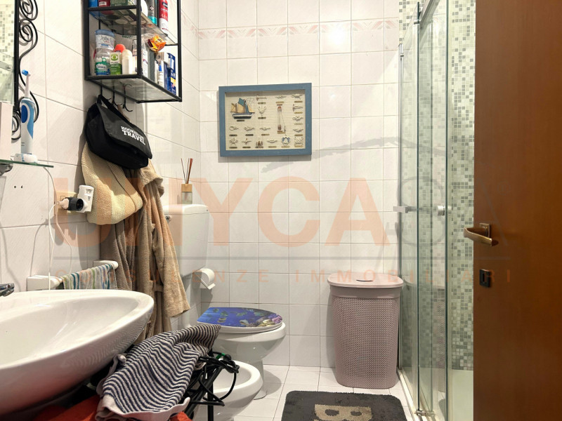 MANDRIA - Se sei alla ricerca di un appartamento in un contesto tranquillo e riservato, ma al tem...