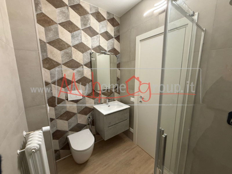 PADOVA NAZARETH: Monolocale situato al secondo piano servito da ascensore, completamente ristrutt...