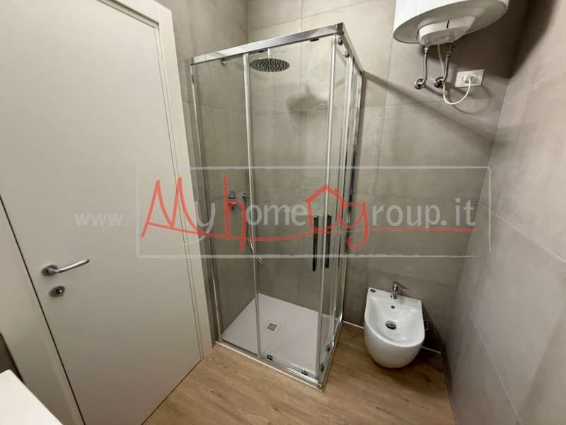 PADOVA NAZARETH: Monolocale situato al secondo piano servito da ascensore, completamente ristrutt...