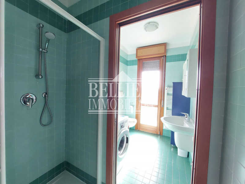 ZONA DAL MOLIN: In contesto recente e situato in zona residenziale che affaccia sul verde, propon...