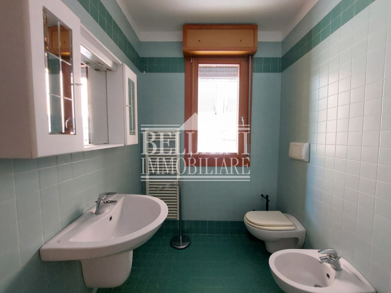 ZONA DAL MOLIN: In contesto recente e situato in zona residenziale che affaccia sul verde, propon...