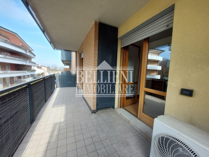 ZONA DAL MOLIN: In contesto recente e situato in zona residenziale che affaccia sul verde, propon...