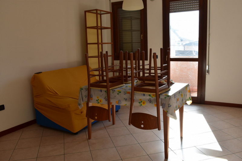 Scopri questa imperdibile opportunità di acquisto nel cuore di Casalserugo! Proponiamo un apparta...