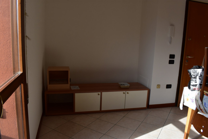 Scopri questa imperdibile opportunità di acquisto nel cuore di Casalserugo! Proponiamo un apparta...