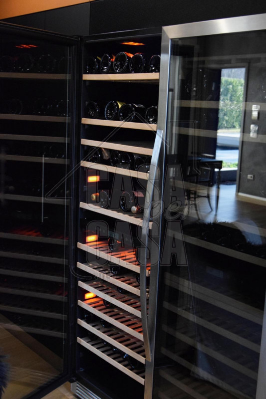 A soli 10 minuti dal centro di Padova e 10 minuti dai Colli Euganei, immersa nel verde più autent...