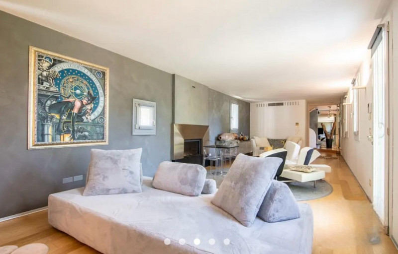 A soli 10 minuti dal centro di Padova e 10 minuti dai Colli Euganei, immersa nel verde più autent...