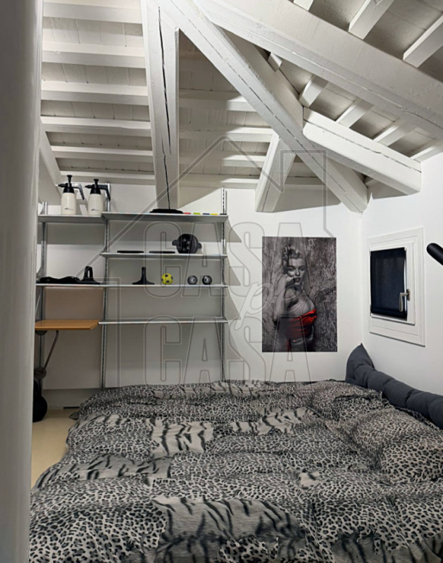 A soli 10 minuti dal centro di Padova e 10 minuti dai Colli Euganei, immersa nel verde più autent...