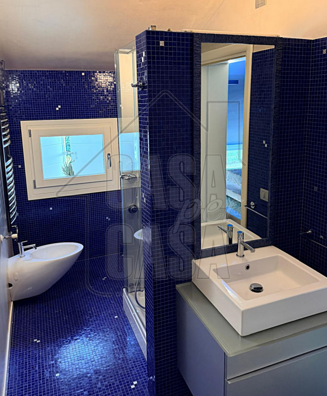 A soli 10 minuti dal centro di Padova e 10 minuti dai Colli Euganei, immersa nel verde più autent...